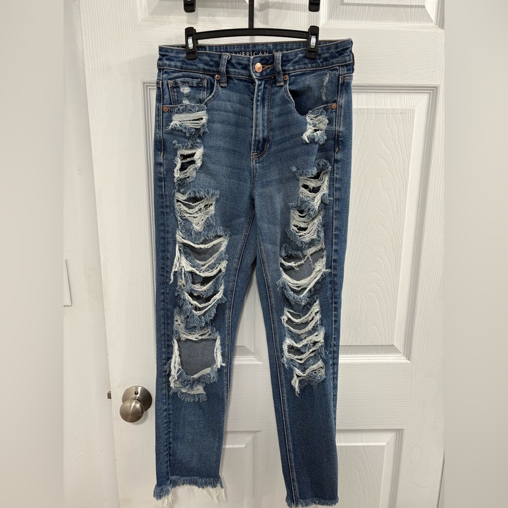 American Eagle Ripped Stretchy Jeans